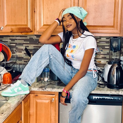 Sade J
